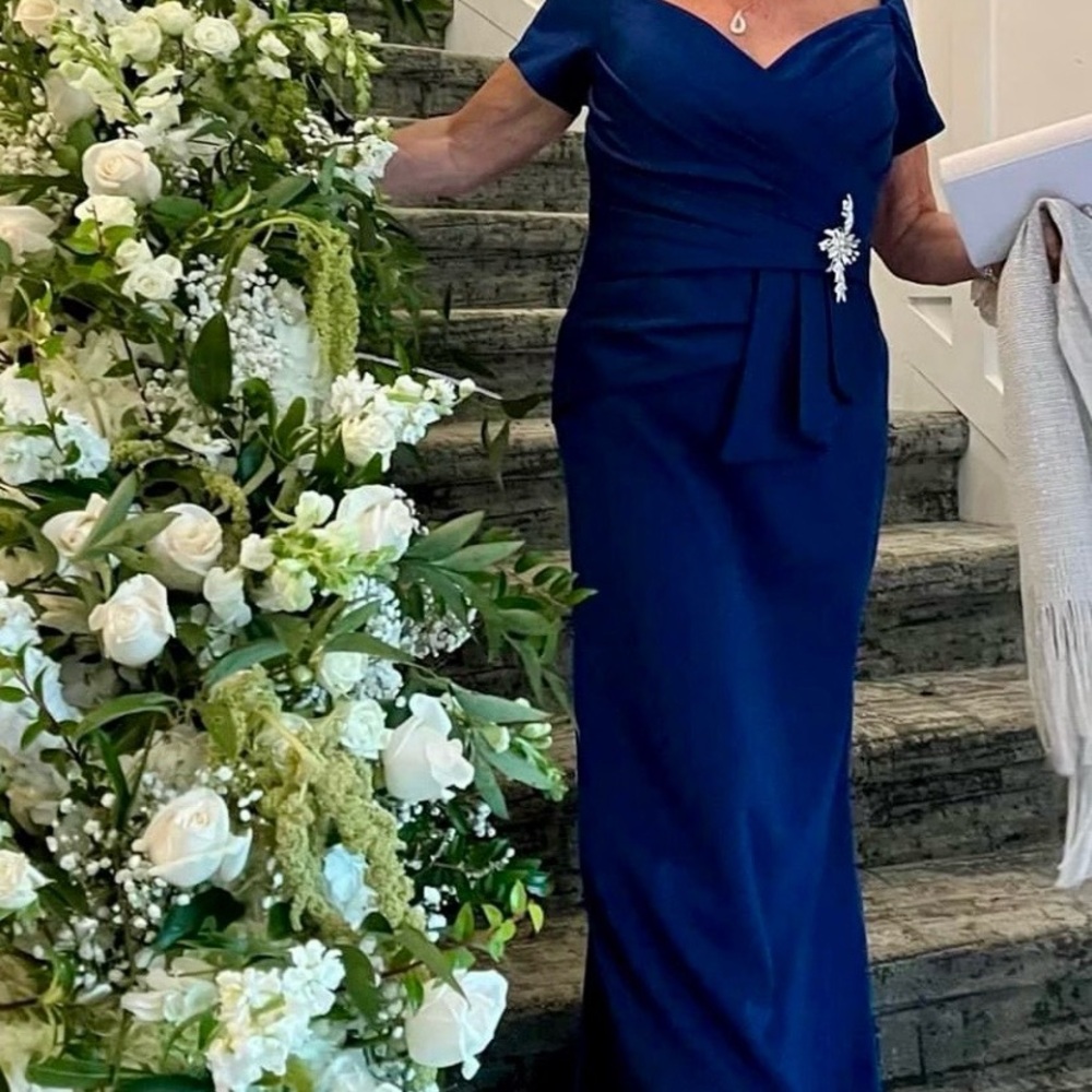 STUNNING Cameron Blake Royal Blue Off-Shoulder Gown - Picture 2 of 6